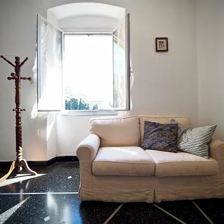 Apartment Antica Casa Romana Di Quinto Al Mare Genoa